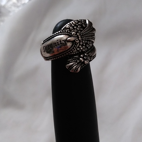 Silver Serenity Ring - Picture 1 of 3